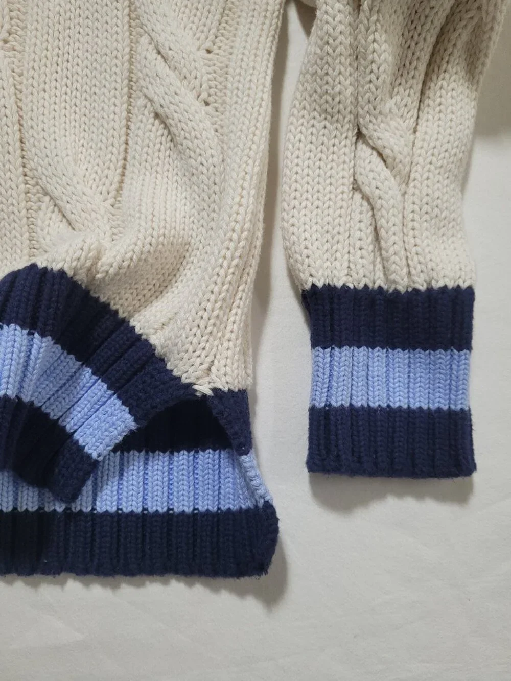 Aerie Striped V Neck Cable Knit Tennis Sweater Ivory Blue XSmall Preppy FLAW